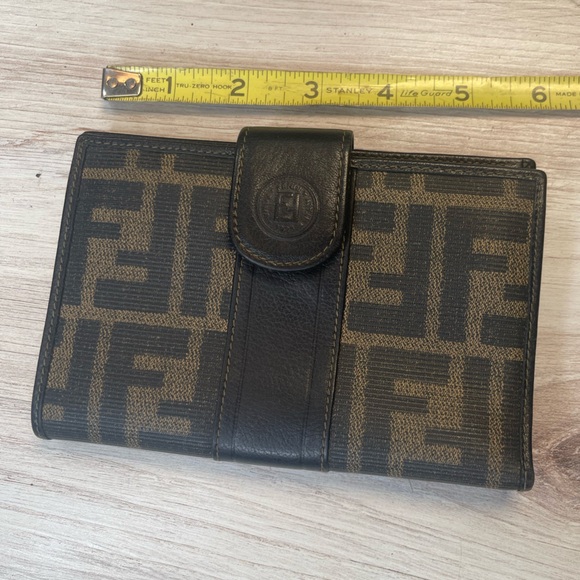 Fendi Black and Tan Wallet - Picture 8 of 9